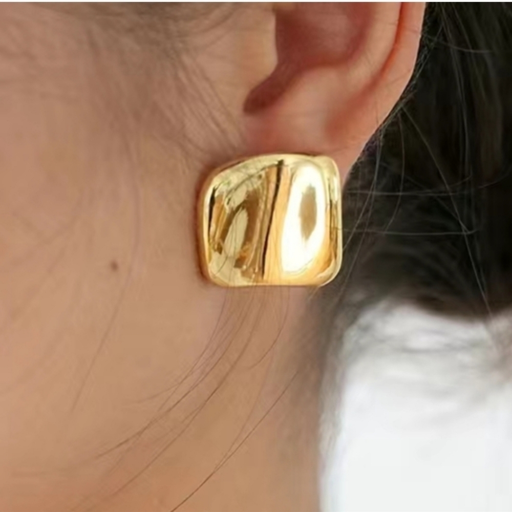 18k Gold Plated Square Stud Earrings